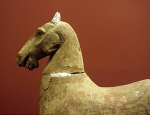 Caballo, pequeño ejército de terracota, dinastía Han Occidental, 206 a.C.-8 d.C.