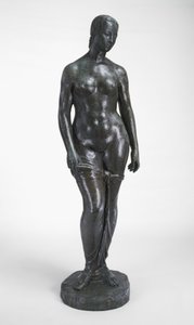 Mujer de pie