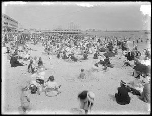 Bañistas en Brighton Beach, Brooklyn, 3 de agosto de 1912