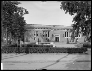 Sucursal Elmhurst de la Biblioteca Pública del Distrito de Queens; Una biblioteca Carnegie, c.1910 de William Davis Hassler