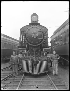 Locomotora del Ferrocarril Erie, de frente, c.1911-12