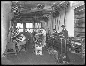 Taller del quinto piso, Geyser Electric Water Heater Company, 42 Hudson Street, Nueva York, 31 de diciembre de 1914