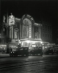 Teatro Ideal, 693 Octava Avenida, en la Calle 49, c.1916-17 de William Davis Hassler