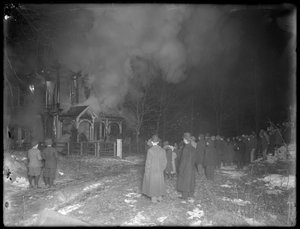 Incendio en Prescott Cottage por la noche, Inwood Hill, 1914