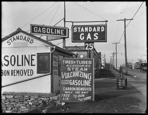 Estación de gas Standard, 4589 Broadway, Ciudad de Nueva York, 2 de mayo de 1917 de William Davis Hassler