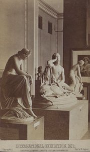 Estatuas en exhibición en la Exposición Internacional, Londres de William England