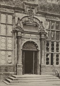 Puerta, Aston Hall, Warwickshire (foto en blanco y negro) de William Galsworthy Davie