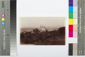 Lagos, vista general mostrando la catedral, 1883-1884 de William Henry Jackson