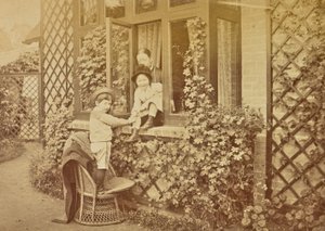 [Niños jugando en una ventana] de Willoughby Wallace Hooper