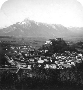 El Kapuzinerberg, Salzburgo, Austria, c1900 de Wurthle and Sons