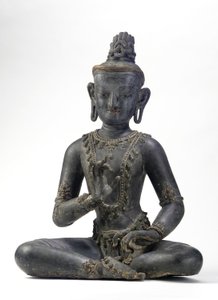 Bodhisattva de estilo nepalés-chino (laca, tela, trazas de pintura azul, dorada y verde y hoja de oro) de Yuan Dynasty Chinese School