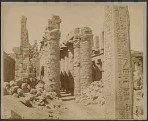 Karnak, Obelisco Tutmés I y Columnata de la Sala [ileg].