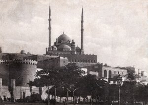 El Cairo, la ciudadela de Saladino (Egipto). circa 1920 (foto en blanco y negro) de . .