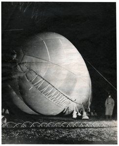 Confinamiento en París, Segunda Guerra Mundial, ca 1940-1943 de . .