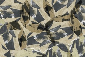 Hojas geométricas en capas de cartissi