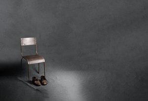 Silla solitaria Zapatos viejos