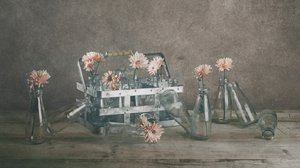 Botellas vintage con motivos florales de chenyi wang