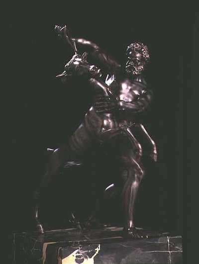 Hércules y el ciervo arcadio de Giambologna
