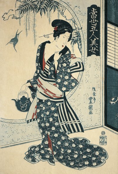 Joven mujer sosteniendo una tetera de Toyokuni II