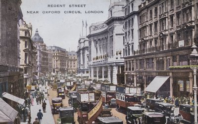 Regent Street, cerca de Oxford Circus, Londres (foto en color) de (after) English photographer