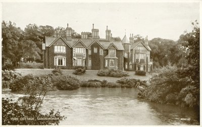 York Cottage, Sandringham (foto en blanco y negro) de (after) English photographer