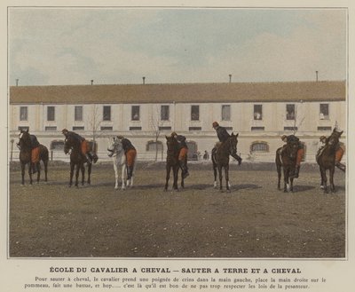 Escuela del jinete a caballo, saltar a tierra y a caballo (foto coloreada) de (after) French Photographer