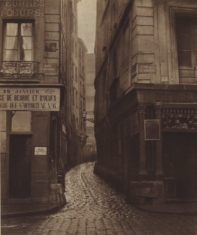 La calle Tirechape, tomada desde la calle Saint-Honoré, demolida para la calle del Pont-Neuf de (after) French Photographer