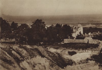 El lado norte de la Butte en 1855 de (after) French Photographer