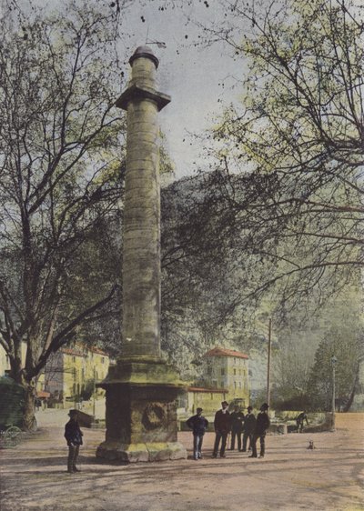 Monumento de Laure y Petrarca de (after) French Photographer