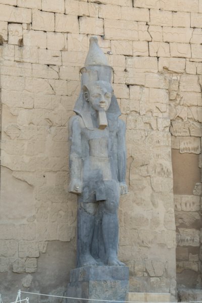 El templo de Luxor, arquitectura del Antiguo Egipto en Luxor de Albert Mansour