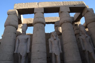 El templo de Luxor, arquitectura del Antiguo Egipto en Luxor de Albert Mansour