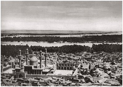 La Kadhimiya, la ciudad santa cerca de Bagdad, desde un avión, Irak, 1925 de A. Kerim