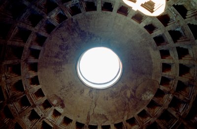 Interior del Panteón, Roma, Italia de A. Lorenzini