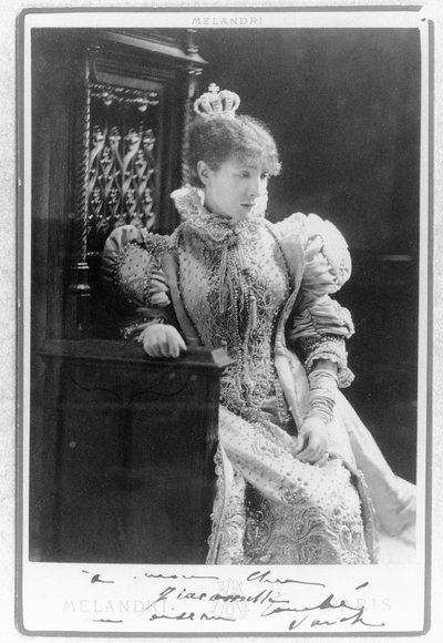 Sarah Bernhardt (1844-1923) en el papel de Marie de Neubourg en 