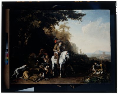 Un extenso paisaje con una partida de caza descansando junto a un abrevadero y un deportista disparando de Abraham Danielsz. Hondius