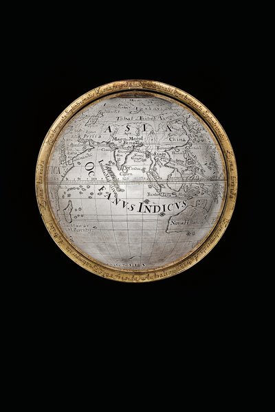 Dos globos terráqueos y celestes excepcionales, sostenidos por Hércules y Atlas, Augsburgo, 1697-99 de Abraham Drentwett