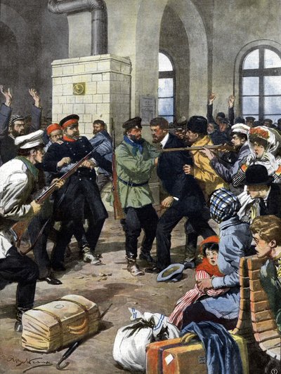 Pasajeros fueron atacados en una estación de tren en Europa por ladrones y robados en la sala de espera. Ilustración de Beltrame. La Domenica del Corriere. 07/1909 de Achille Beltrame