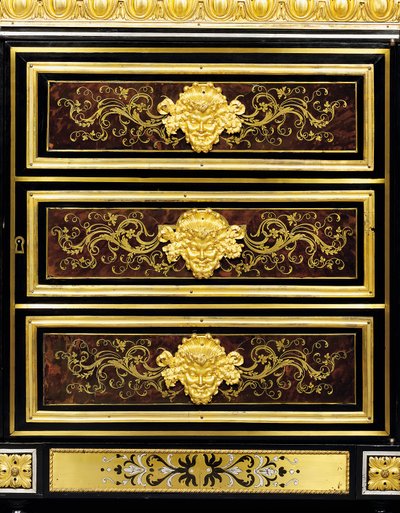 (detalle) de un gabinete lateral de marquetería boulle montado en ormolu de finales de Luis XVI de Adam (attr. to) Weisweiler