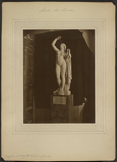[«Safo invocando a los dioses para que la inspiren», de Pradier / Museo del Louvre] de Adolphe Braun