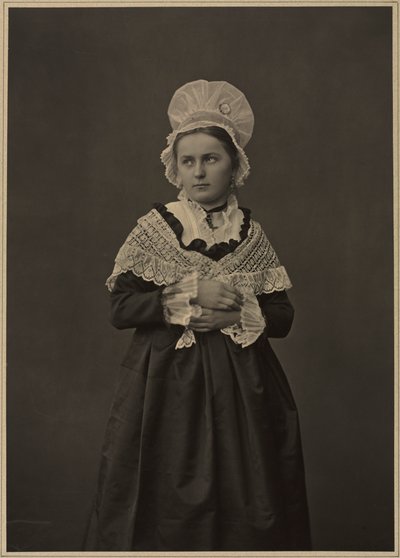 Woman in Lorraine Dress de Adolphe Braun