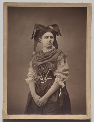 Mujer joven alsaciana de Adolphe Braun