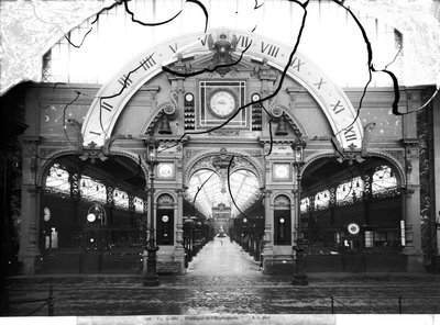 Pórtico del Pabellón de la Horología en la Exposición Universal, París de Adolphe Giraudon