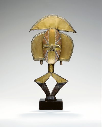 Mbulu Ngulu, una figura reliquiaria Kota de African School