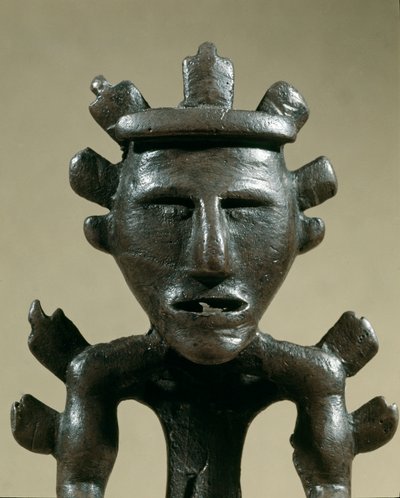 Prehistoria: figurilla de guerrero de bronce del Tesoro de Galic (Kostroma, Rusia). 1500 a.C. Edad del Bronce. Moscú, Museo Histórico Estatal de Age Bronze
