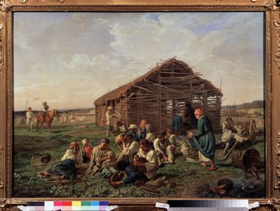 Descanso en la Cosecha de Heno. Mientras al fondo unos forman las muelas antes de unirse a un grupo sentado en primer plano, entre los que algunos beben o comen, una mujer amamanta a su bebé, otro de Aleksandr Ivanovich Morozov