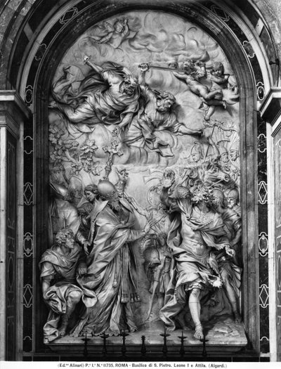 El Papa León I (c.390-461) rechazando a Atila (c.406-453) (mármol) (foto en b/n) de Alessandro Algardi