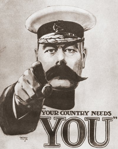 El cartel de reclutamiento británico de 1914 que muestra a Lord Kitchener con las palabras "Tu país te necesita". De La historia de setenta años trascendentales, publicado por Odhams Press 1937. de Alfred Leete