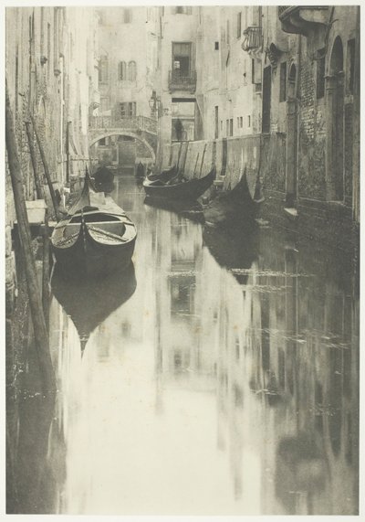 Un canal veneciano de Alfred Stieglitz
