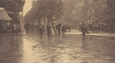 Un día lluvioso en el bulevar, París, 1894 de Alfred Stieglitz