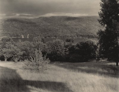 Lake George desde la colina de Alfred Stieglitz